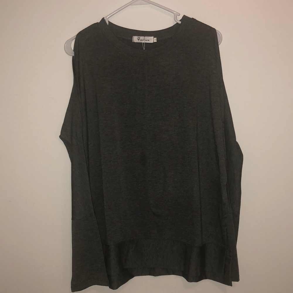 Women’s stylish light weight sweatshirt